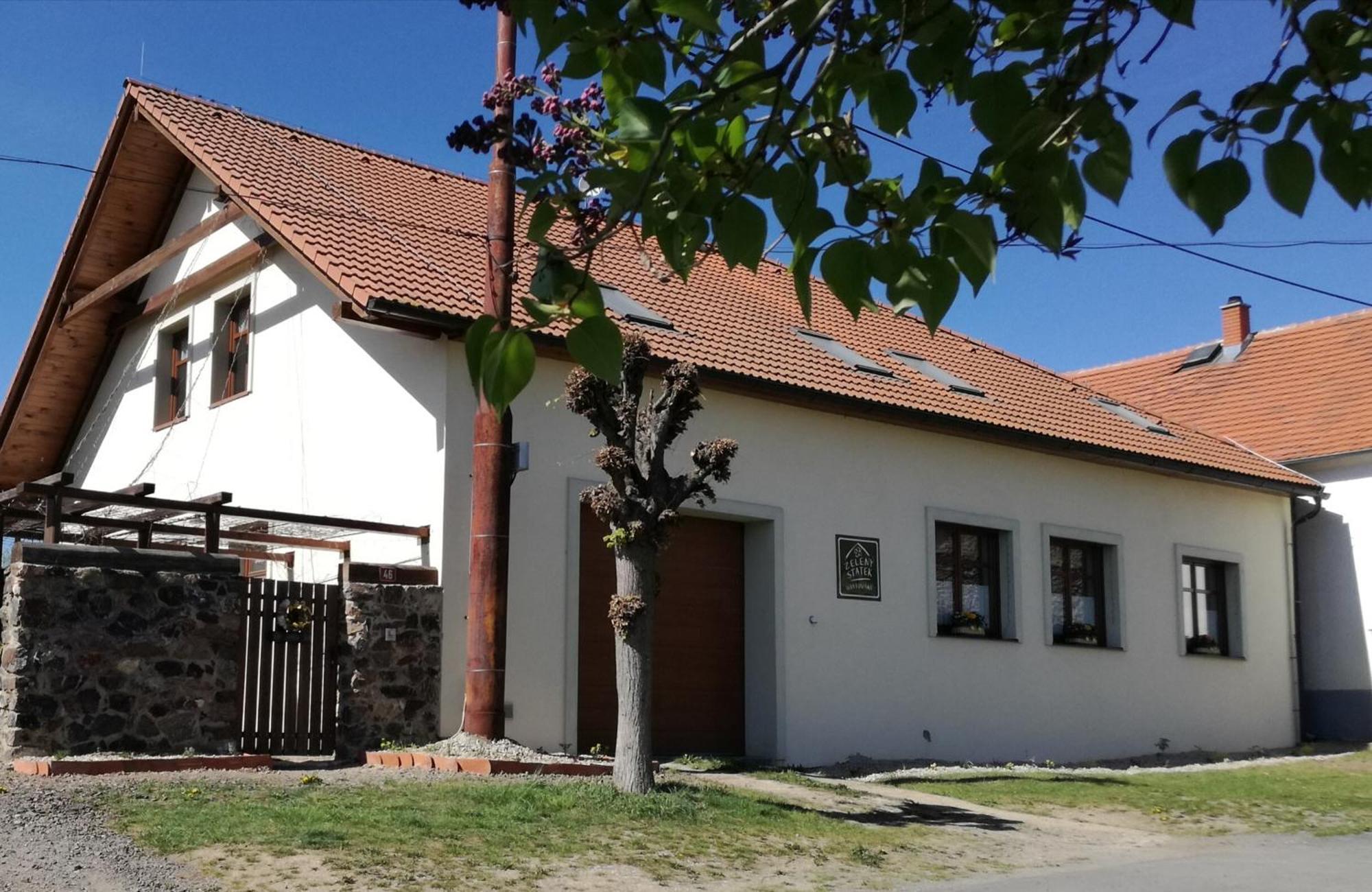 BzovaZeleny Statek公寓 外观 照片